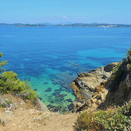 Superbe T2 4 Etoiles Climatise Faviere Refait A Neuf Bormes-les-Mimosas Exterior foto